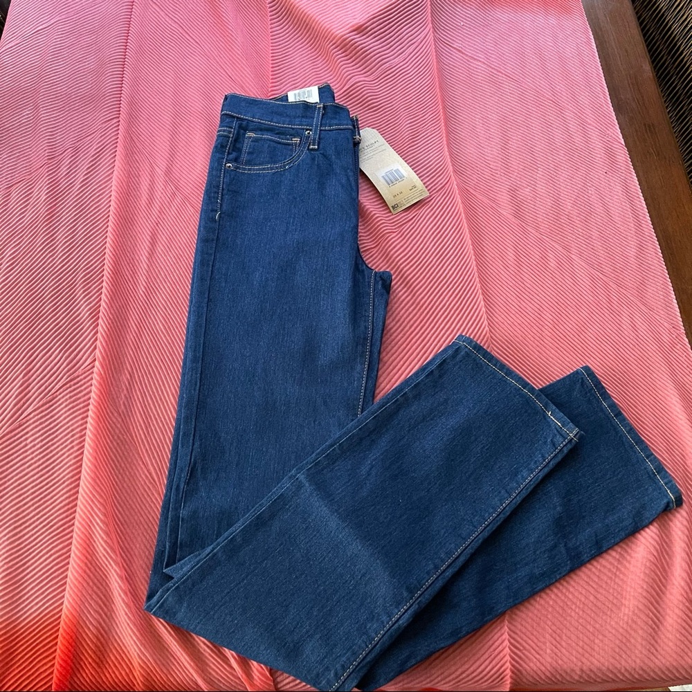 Levi’s sculpt jeans - Picture 5 of 5